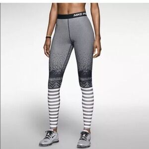 Nike Pro hyperwarm leggings striped S Dri-fit Black Gray White Activewear